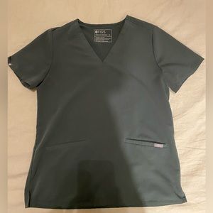 Figs three pocket scrub top medium bonsai